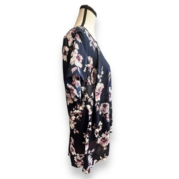 Women’s torrid 2 Navy Floral Print Georgette Pleated Back Top 18 20 2X XXL - Picture 7 of 11